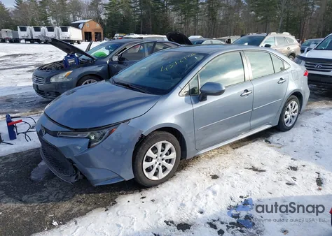 2022 Toyota Corolla Le z USA, uszkodzony, nr VIN JTDEPMAE7N3001218